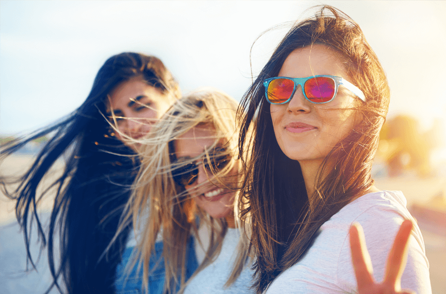 women with sunglasses on